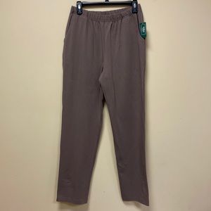 L.L. Bean original perfect fit pants taupe size medium NWT